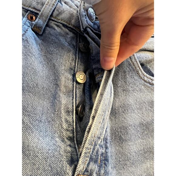 H&M Divided High Rise Light Wash Raw Hem Jeans Size 4 - Picture 3 of 4